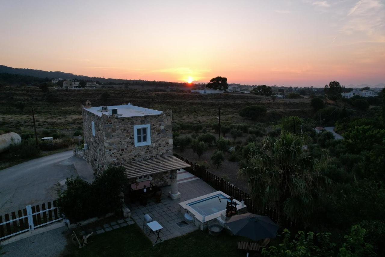Traditional Kos Villa With Swimming Pool, Lawn Yard And Bbq Eksteriør billede