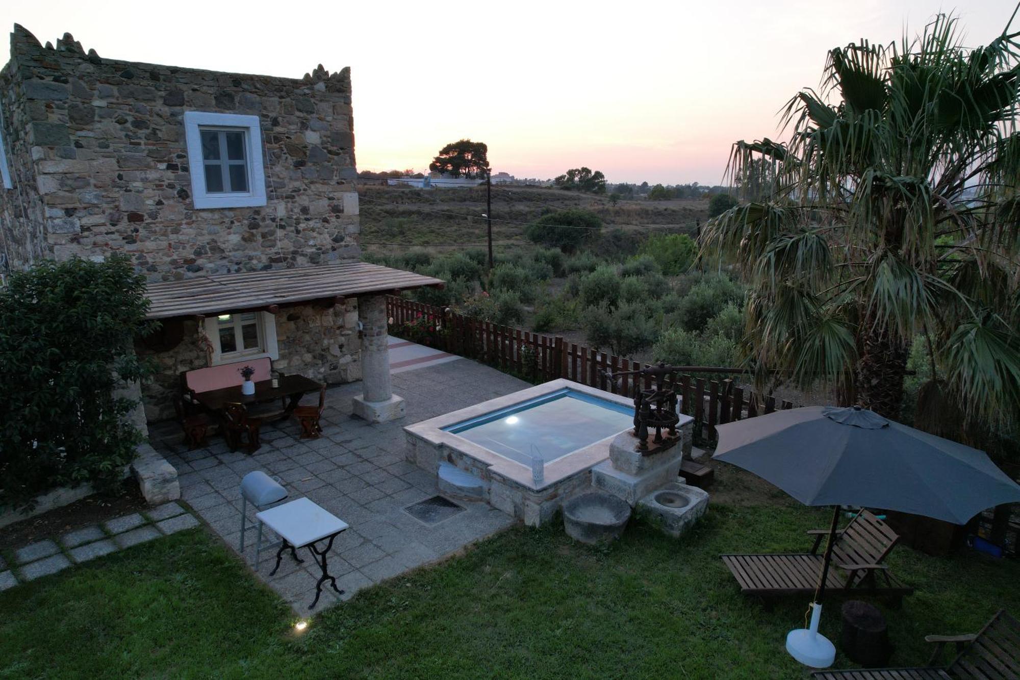Traditional Kos Villa With Swimming Pool, Lawn Yard And Bbq Eksteriør billede